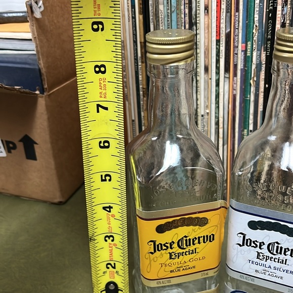 José Cuervo salt pepper shaker - Picture 2 of 4